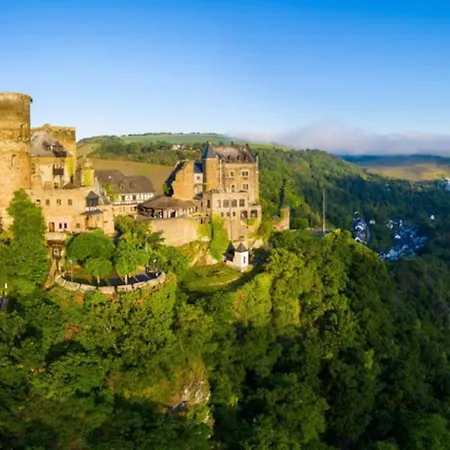 Wellnessoase Im Gruenen Direkt Am Mittelrheintal Pfalzfeld